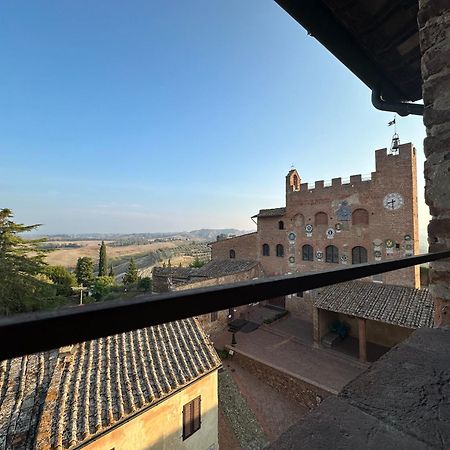 Antica Torre Del Borgo Bed & Breakfast Certaldo Bagian luar foto