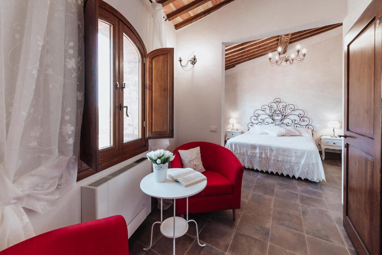 Antica Torre Del Borgo Bed & Breakfast Certaldo Bagian luar foto