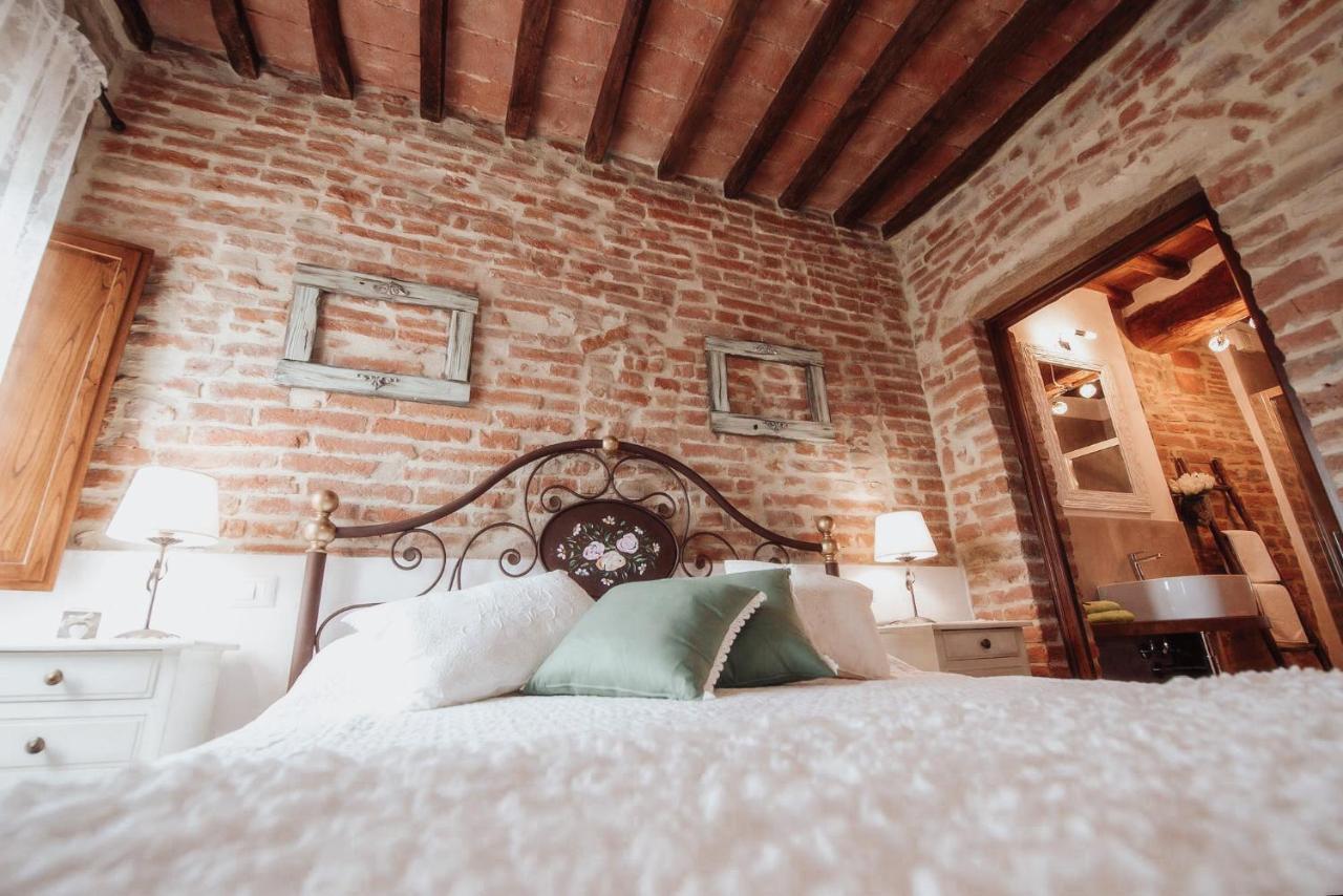 Antica Torre Del Borgo Bed & Breakfast Certaldo Bagian luar foto