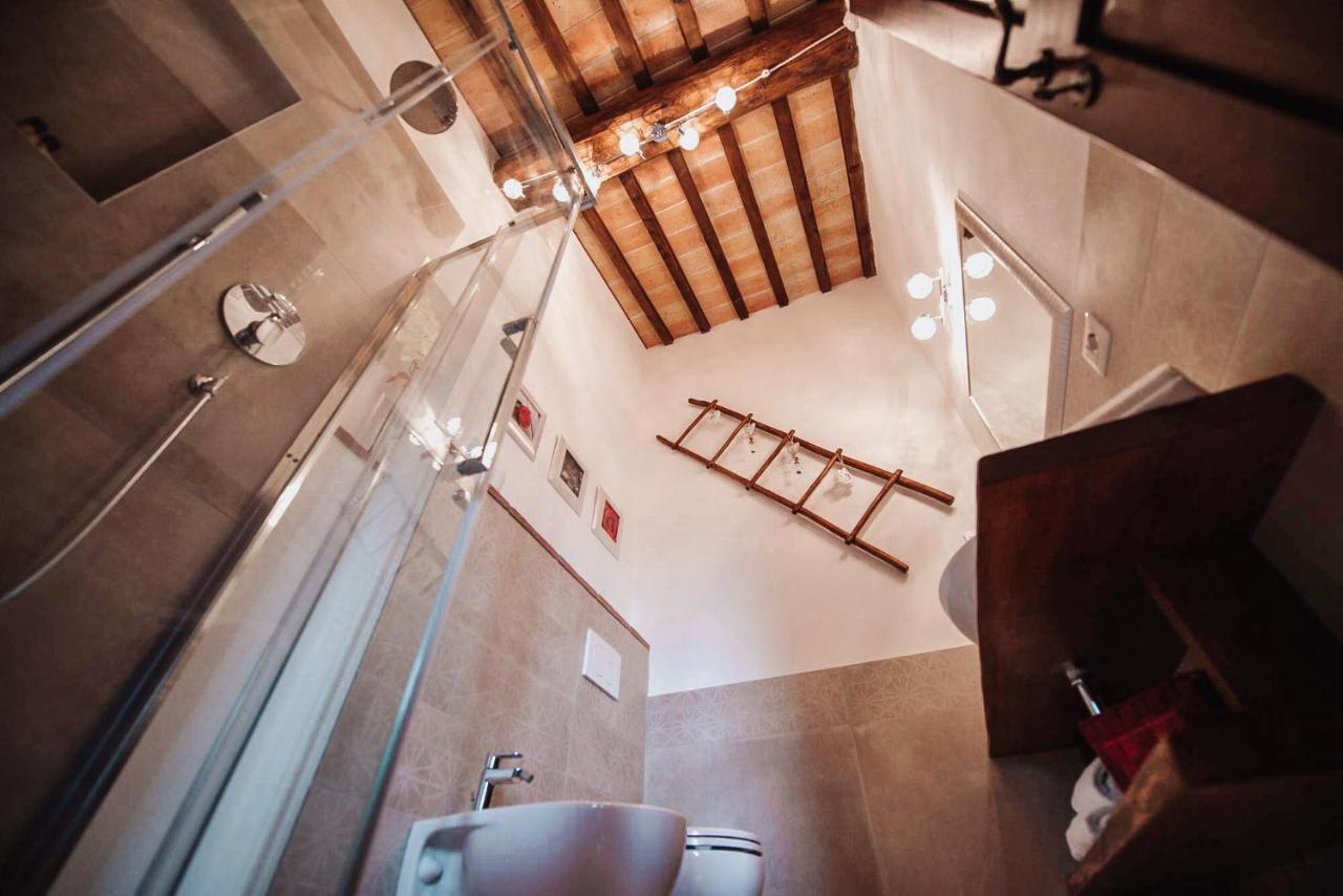 Antica Torre Del Borgo Bed & Breakfast Certaldo Bagian luar foto