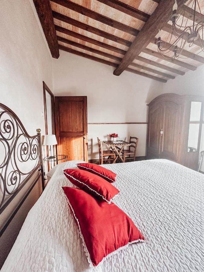 Antica Torre Del Borgo Bed & Breakfast Certaldo Bagian luar foto